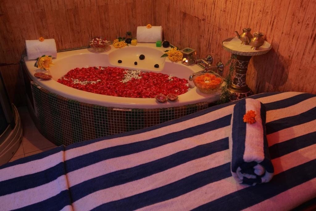 Country Inn & Suites Haridwār المظهر الخارجي الصورة